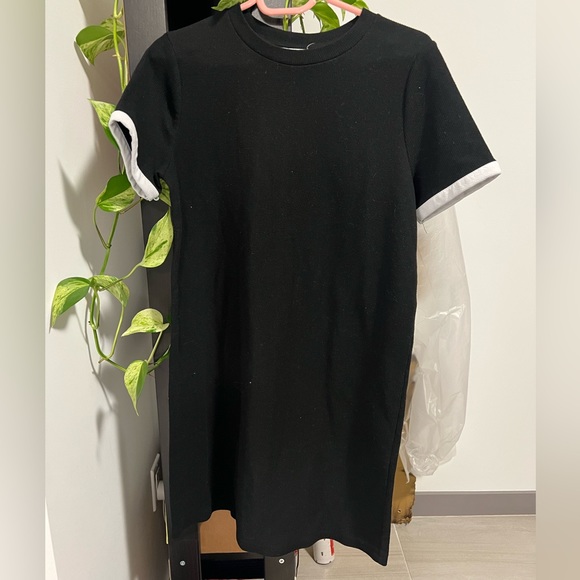 Zara | black dress - Picture 1 of 3